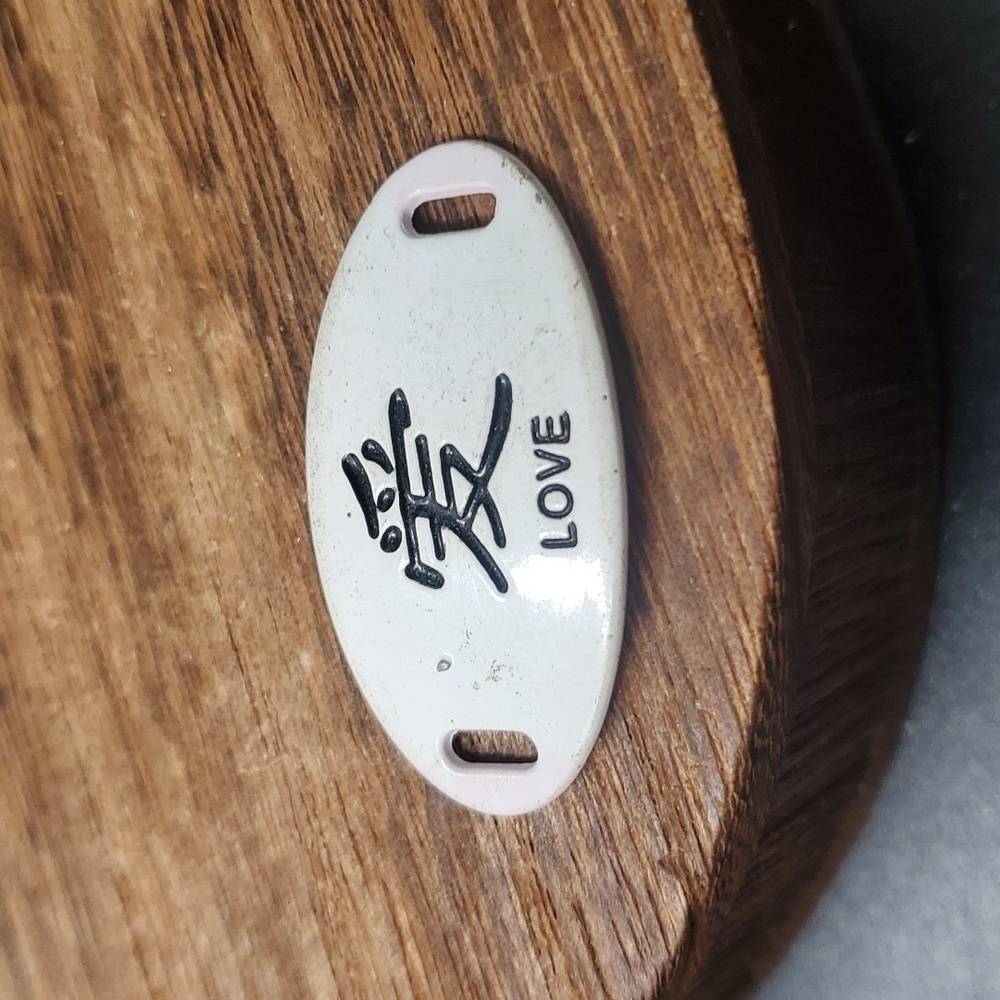 P205 love pendant